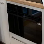 شقة Stacja Jezyce Deluxe With Garden By Bookinghost بوزنان