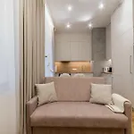 Stacja Jezyce Deluxe With Garden By Bookinghost بوزنان