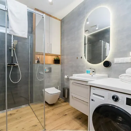 Stacja Jezyce Deluxe With Garden By Bookinghost Apartment *