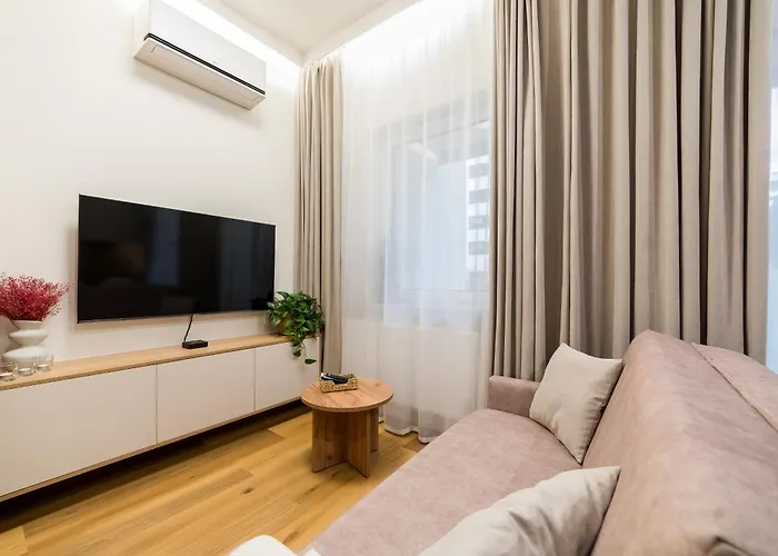 Apartment Stacja Jezyce Deluxe With Garden By Bookinghost Poznan