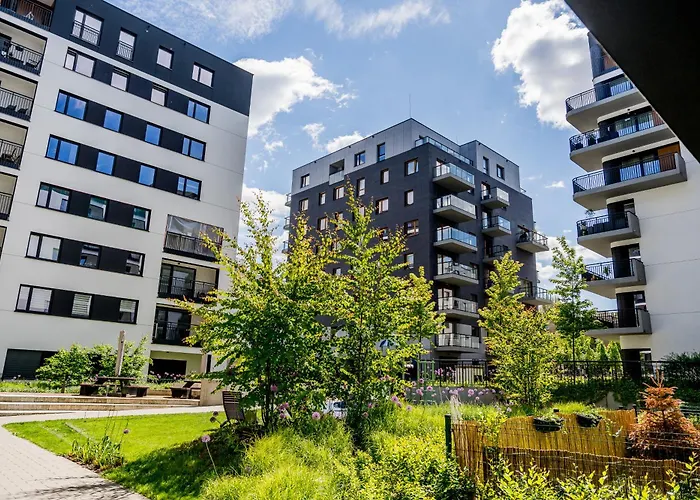 Apartment Stacja Jezyce Deluxe With Garden By Bookinghost Poznan